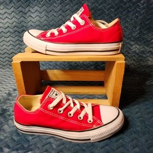 CONVERSE Chuck Taylor ALL STAR Low Top Sneakers (M9696) Size Boys 3.5 Girls 5.5